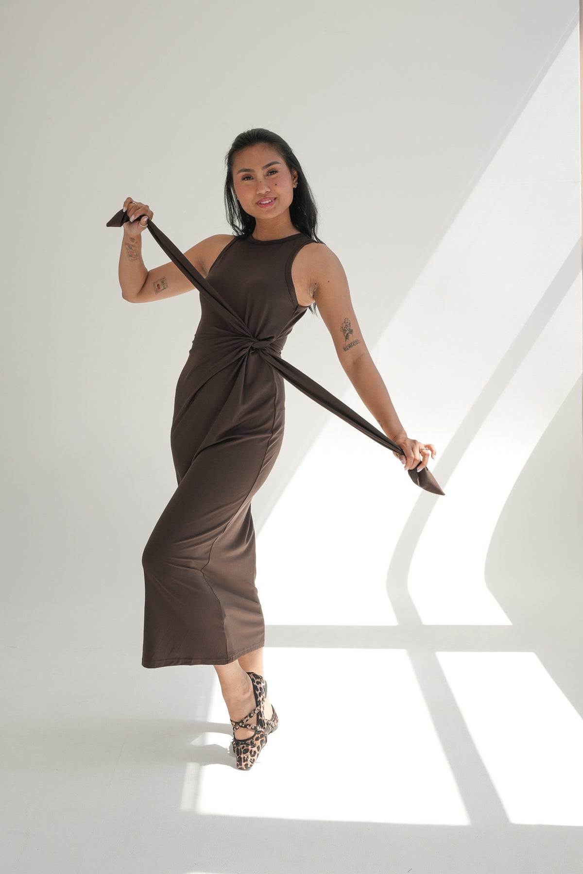 KNOT DRESS | BROWN