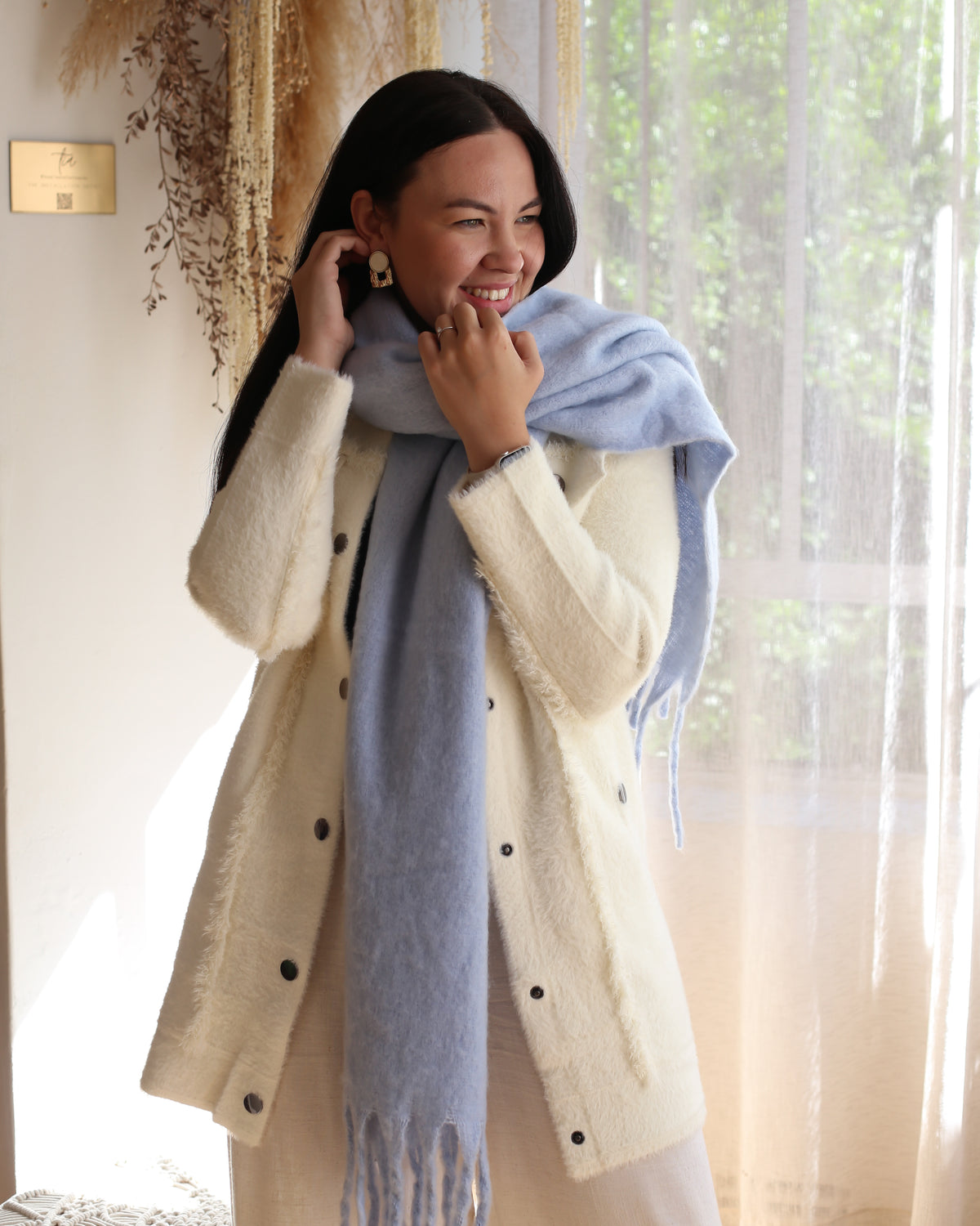 OFF WHITE FLUFFY SHACKET