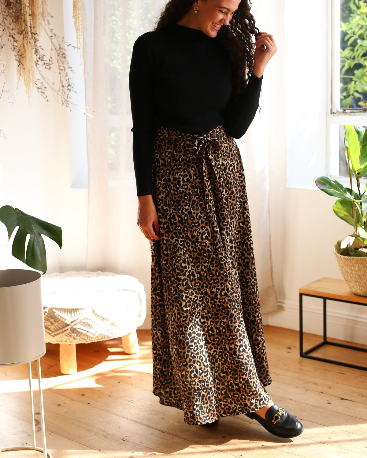 PRINT HALF CIRCLE SKIRT