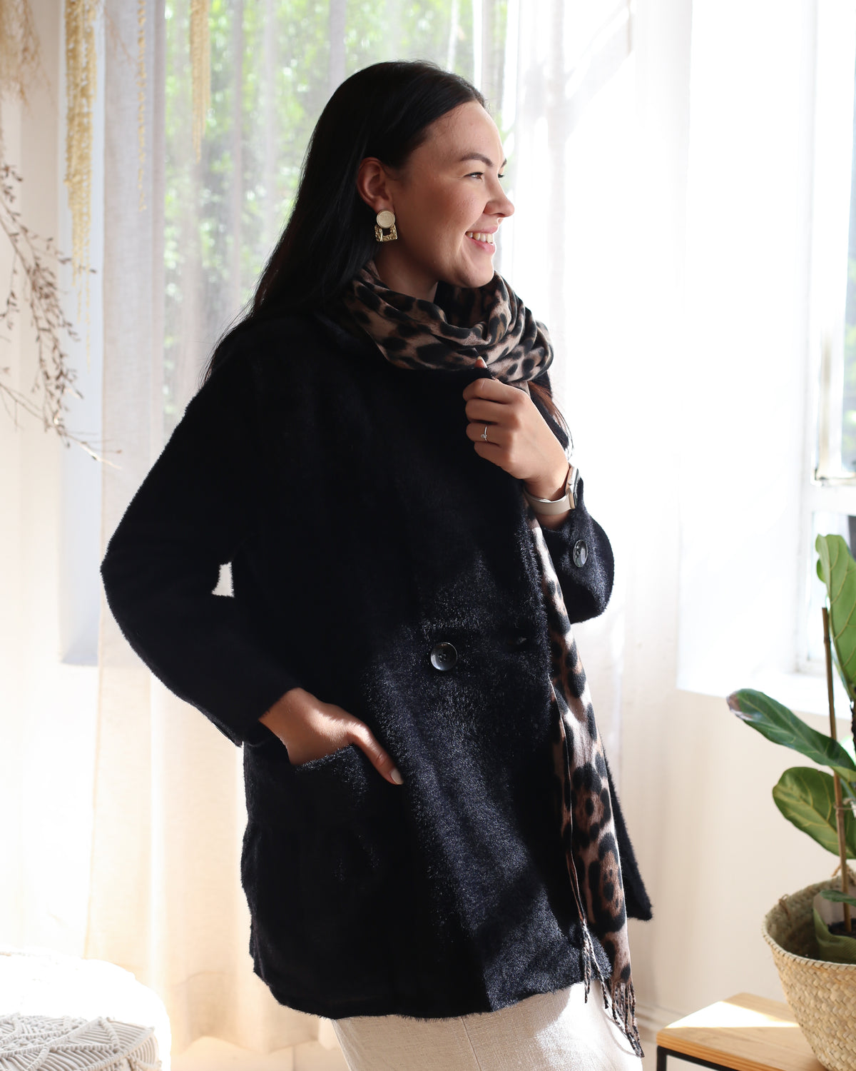 BLACK LUX SHACKET