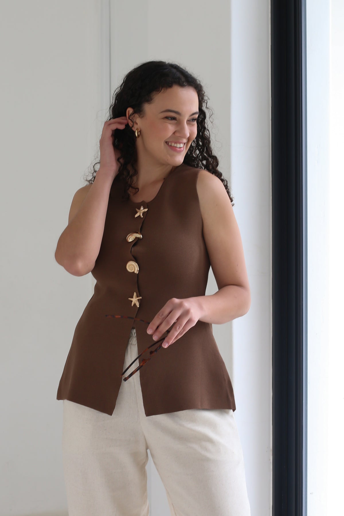 SHELL VEST | MOCHA