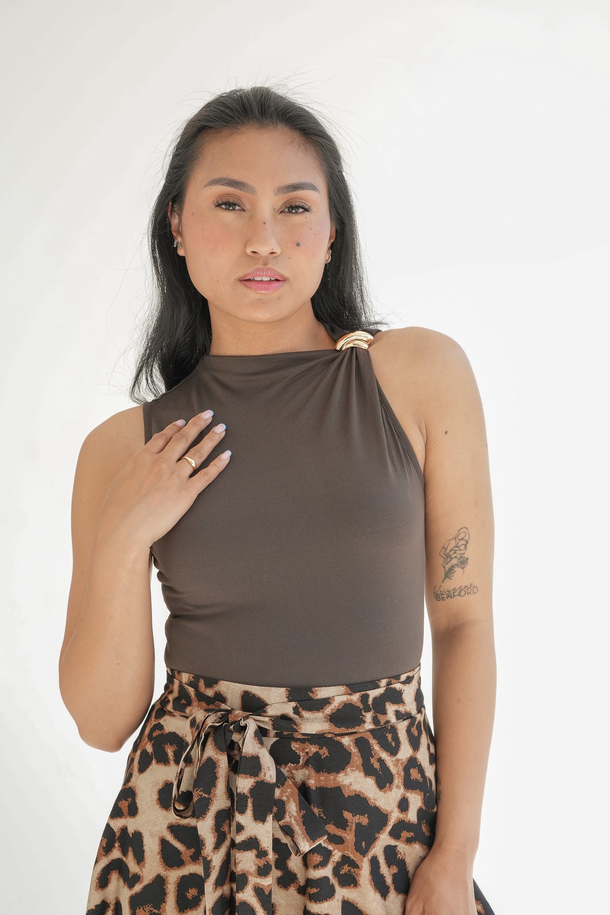 GOLD DETAIL TOPSIE | BROWN