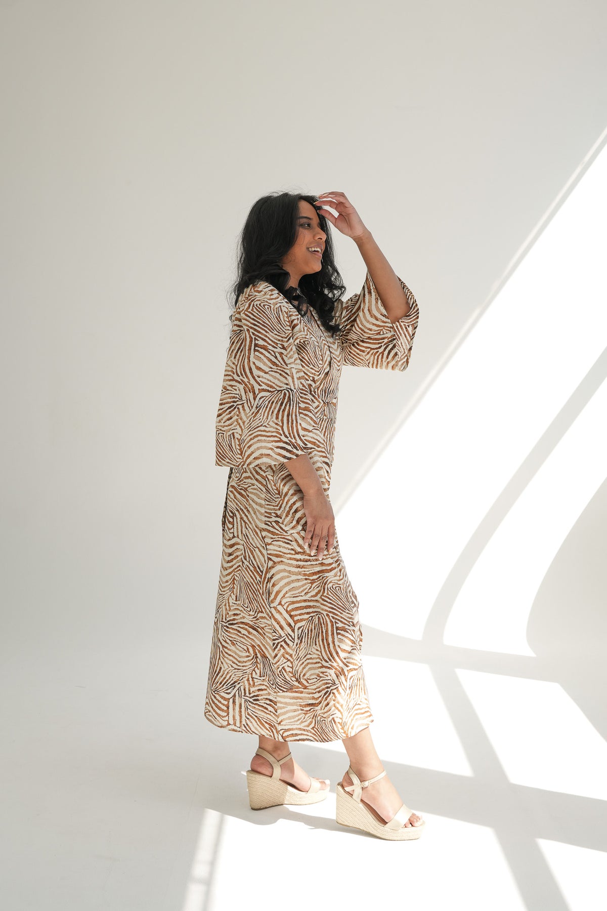 BELL SLEEVE WRAP DRESS | ABSTRACT PRINT