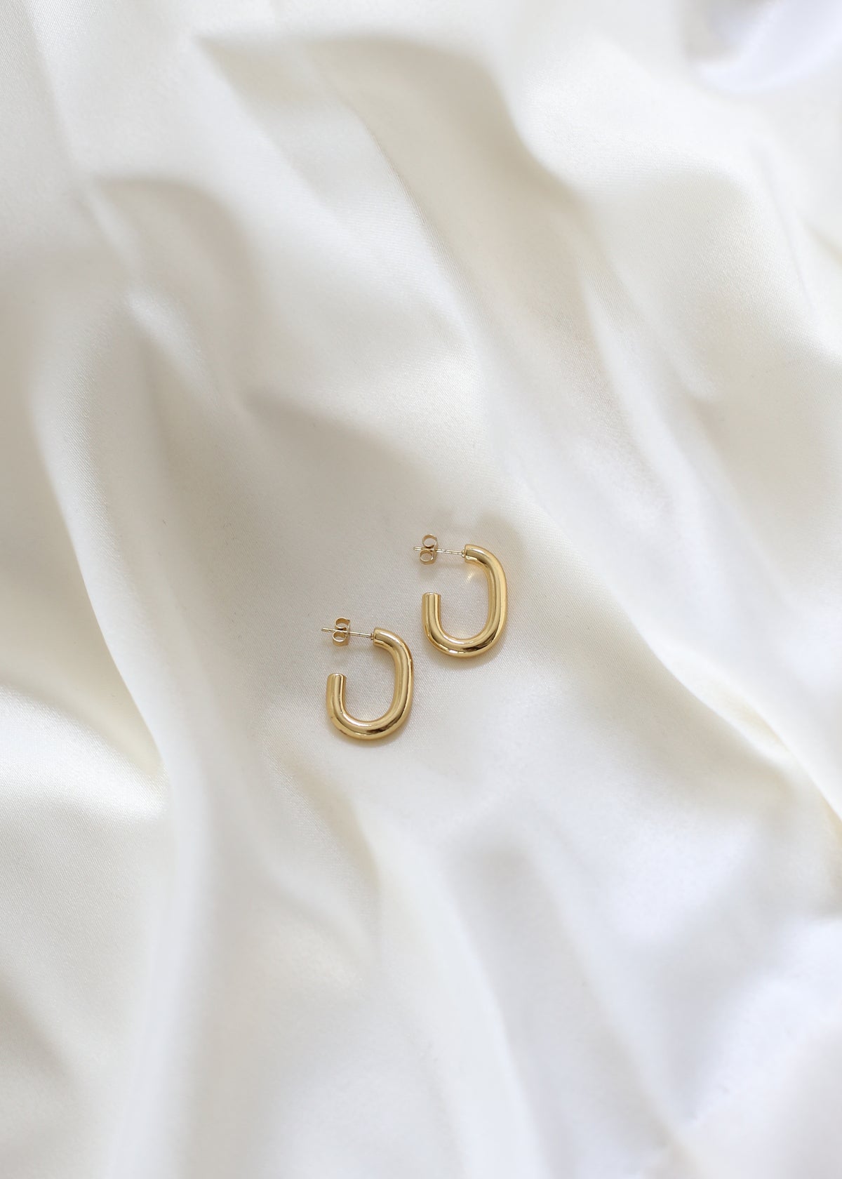 OVAL STUD SET