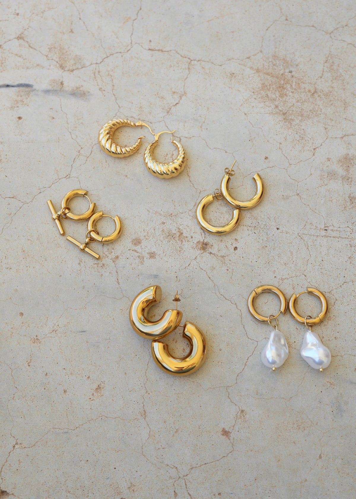 CHUNKY HOOP STUD